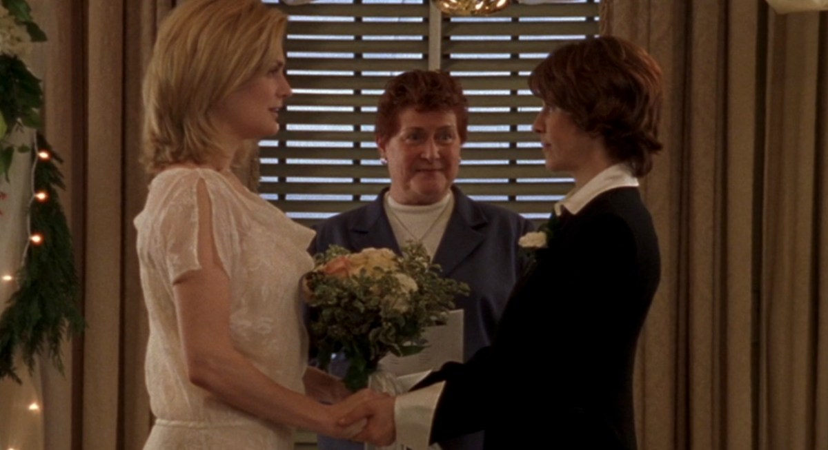 Lindsay and Mel at the altar in Queer as Folk
