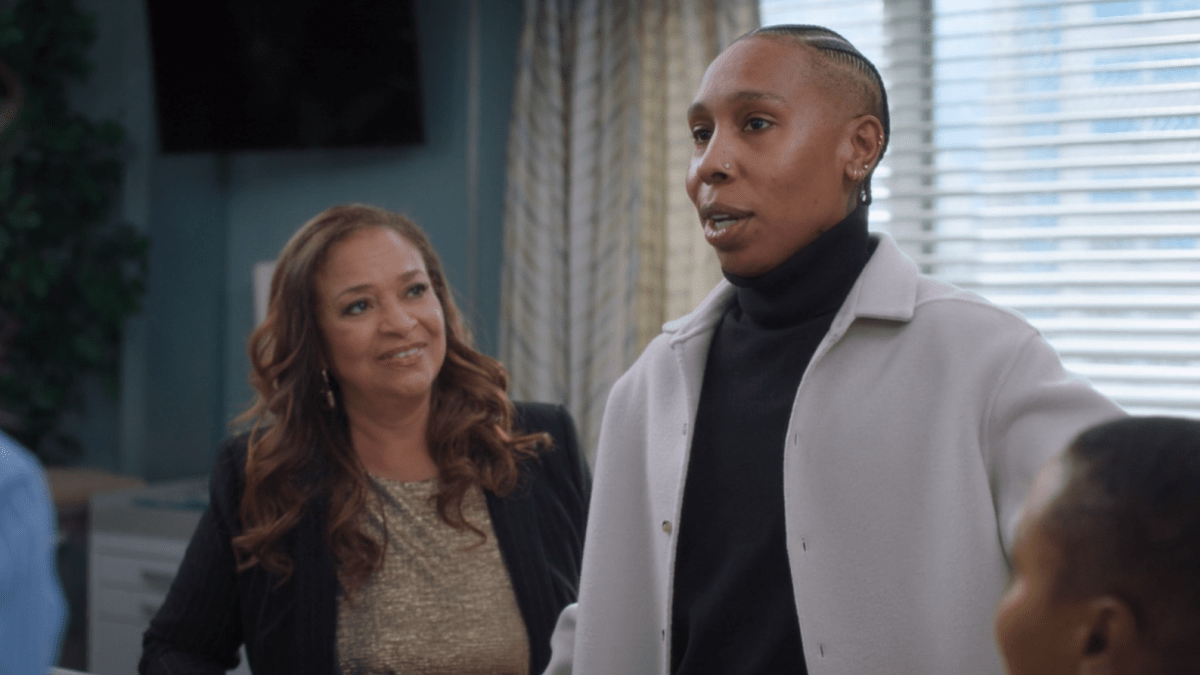 grey's anatomy lena waithe as dr. evynne moore